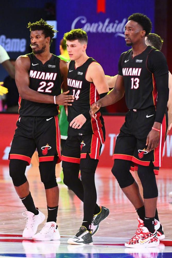 在这轮系列 在这轮系列