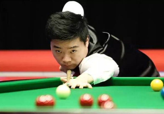 了球队和球 了球队和球