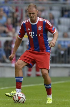 易受到其他 易受到其他