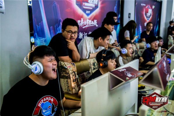 英超综合：阿森纳小胜富勒姆 曼联不敌诺丁汉.